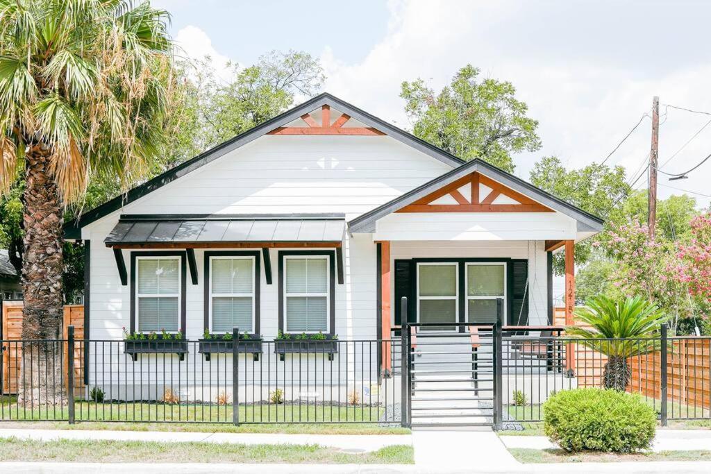 Lamar Villa-3 Bed 2.5 Bath With Outdoor Kitchen San Antonio Bagian luar foto