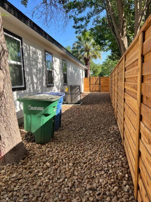 Lamar Villa-3 Bed 2.5 Bath With Outdoor Kitchen San Antonio Bagian luar foto