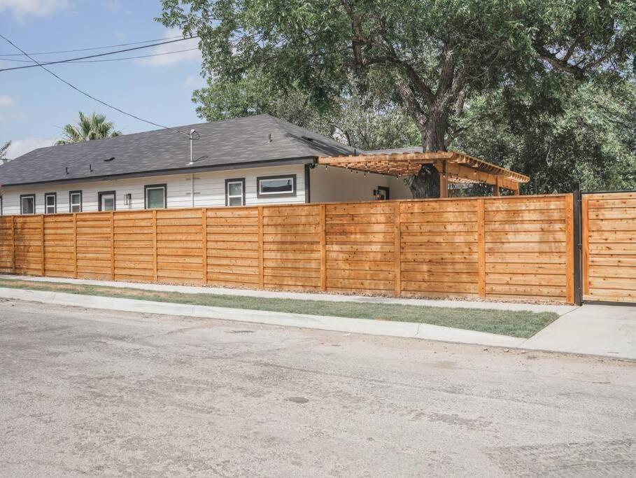 Lamar Villa-3 Bed 2.5 Bath With Outdoor Kitchen San Antonio Bagian luar foto